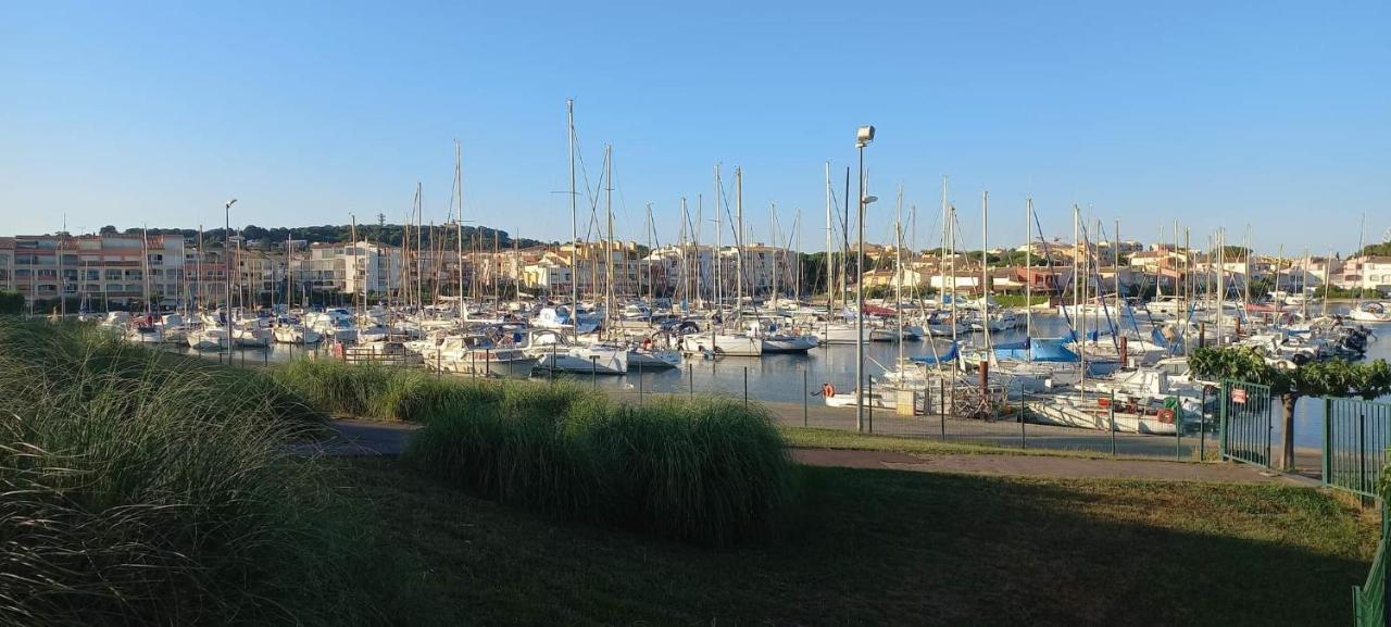 Appartement Situe Au Cap D'Agde Proche Plage Exterior photo