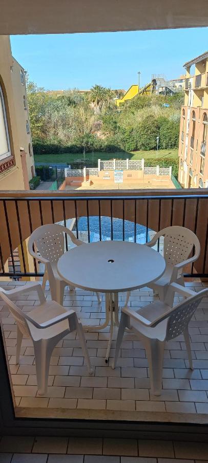 Appartement Situe Au Cap D'Agde Proche Plage Exterior photo